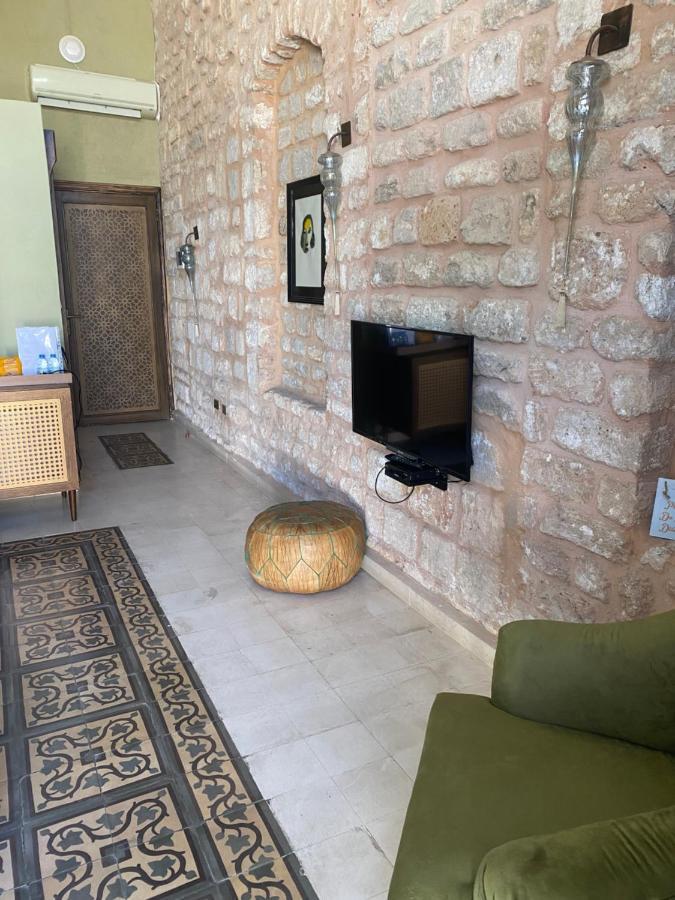 Dar Camelia Bed & Breakfast ไทร์ ภายนอก รูปภาพ