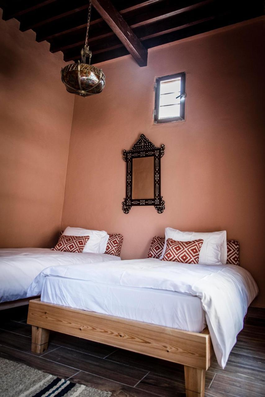 Dar Camelia Bed & Breakfast ไทร์ ภายนอก รูปภาพ