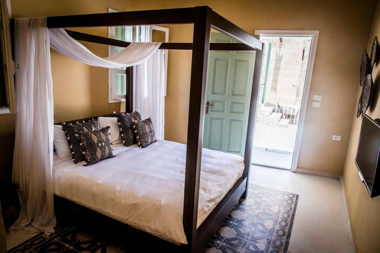 Dar Camelia Bed & Breakfast ไทร์ ภายนอก รูปภาพ