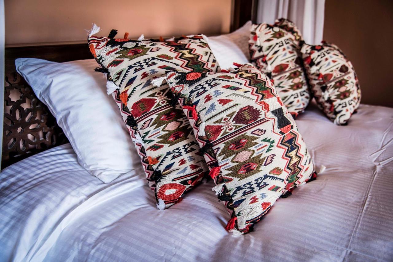Dar Camelia Bed & Breakfast ไทร์ ภายนอก รูปภาพ