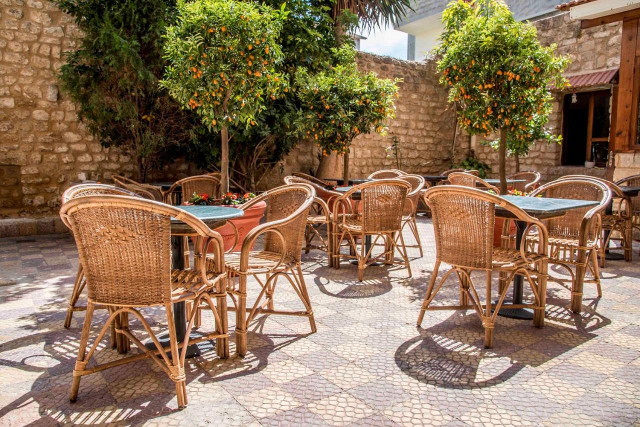 Dar Camelia Bed & Breakfast ไทร์ ภายนอก รูปภาพ